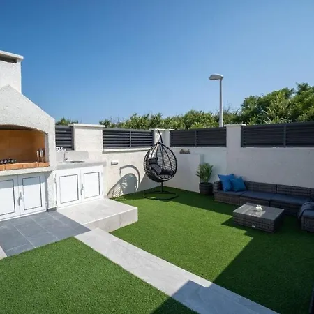 Villa Modern Sabun 2 With Pool And Jacuzzi *