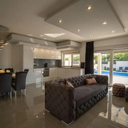 Villa Modern Sabun 2 With Pool And Jacuzzi Privlaka (Zadar)